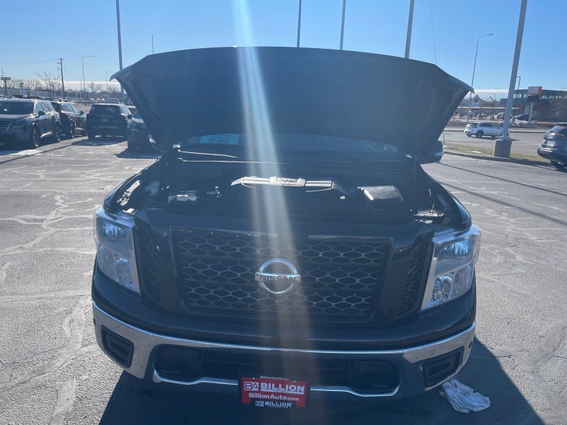 2019 Nissan Titan SV