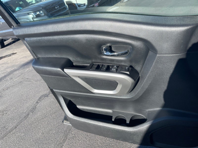 2019 Nissan Titan SV