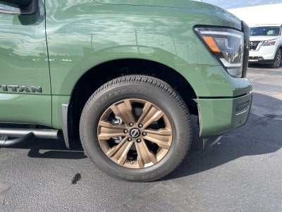 2024 Nissan Titan SV