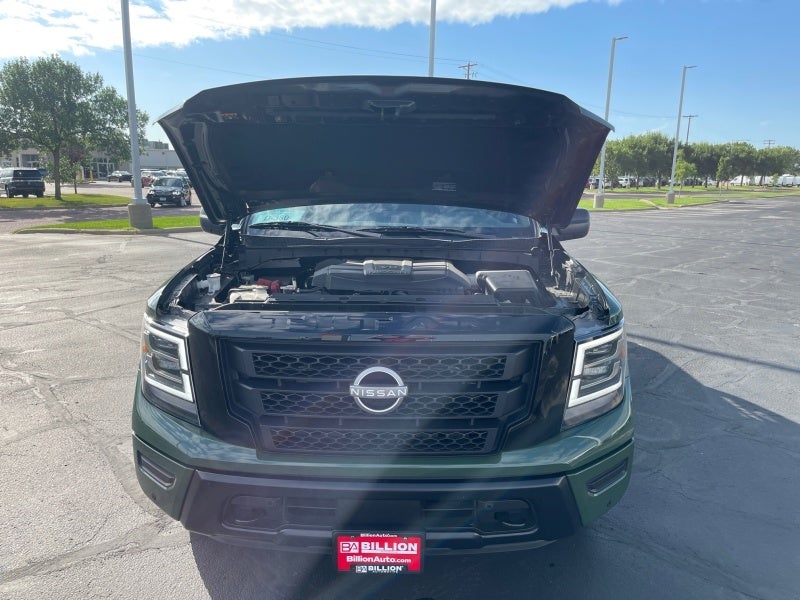 2024 Nissan Titan SV