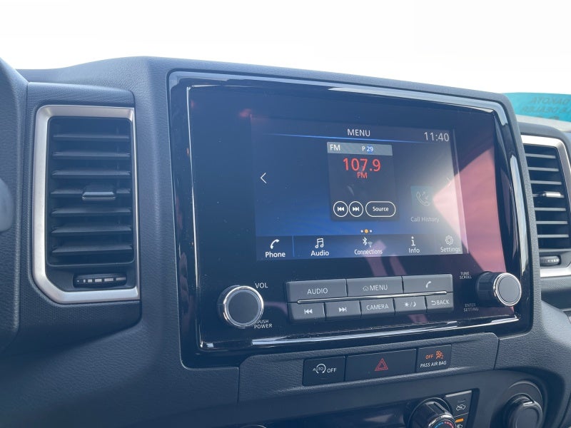 2024 Nissan Frontier SV