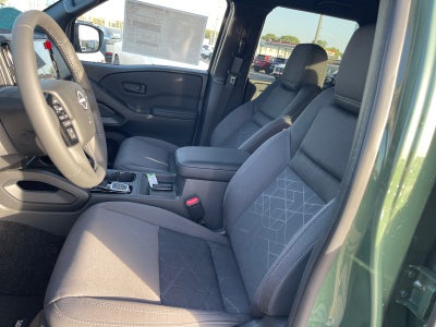 2027 Nissan Frontier Crew Cab SV