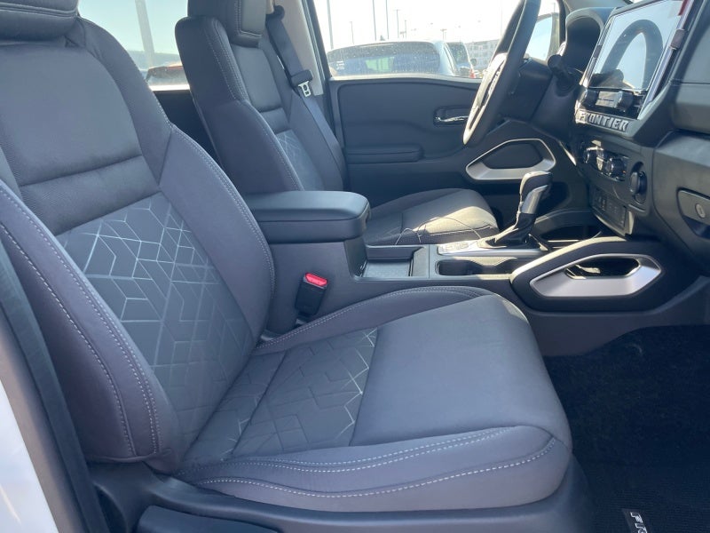 2027 Nissan Frontier Crew Cab SV