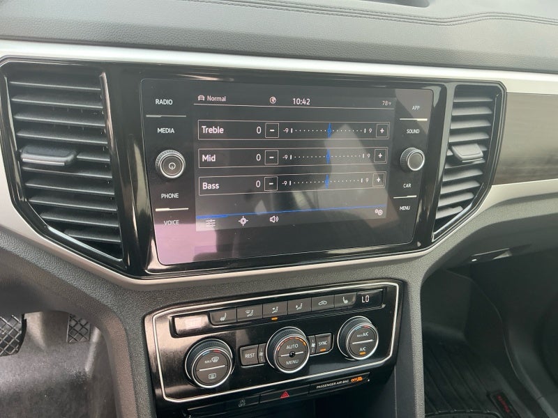 2023 Volkswagen Atlas 3.6L V6 SE w/Technology