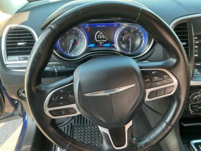 2017 Chrysler 300 Limited