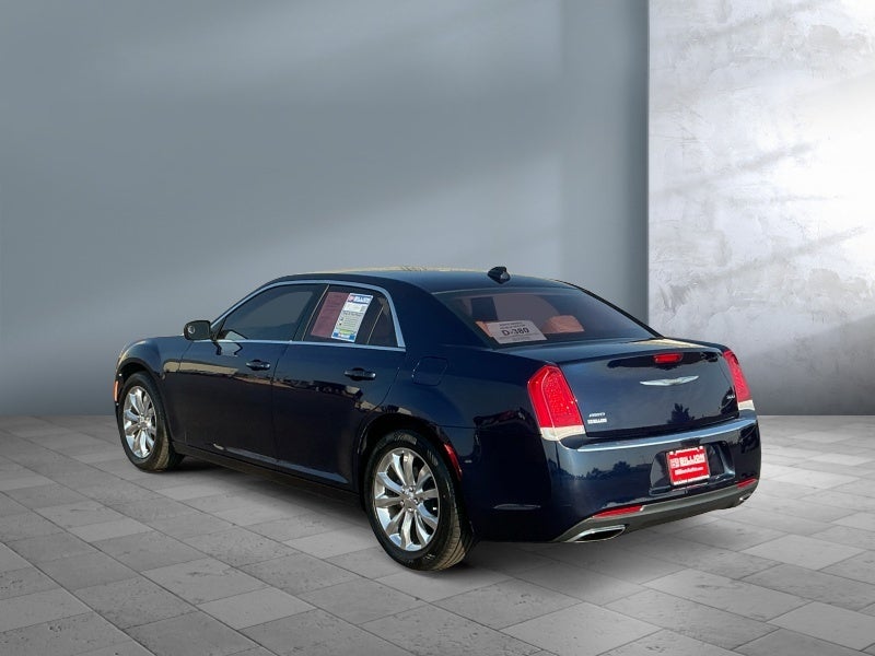 2017 Chrysler 300 Limited