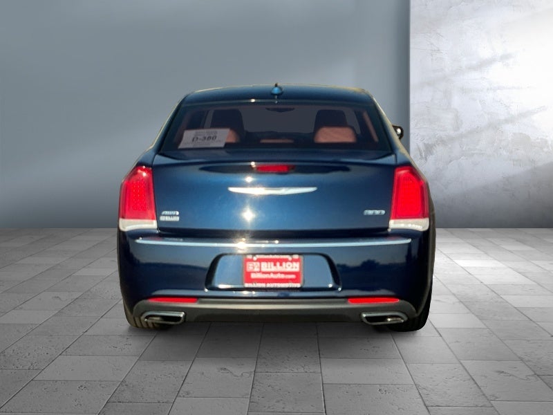 2017 Chrysler 300 Limited