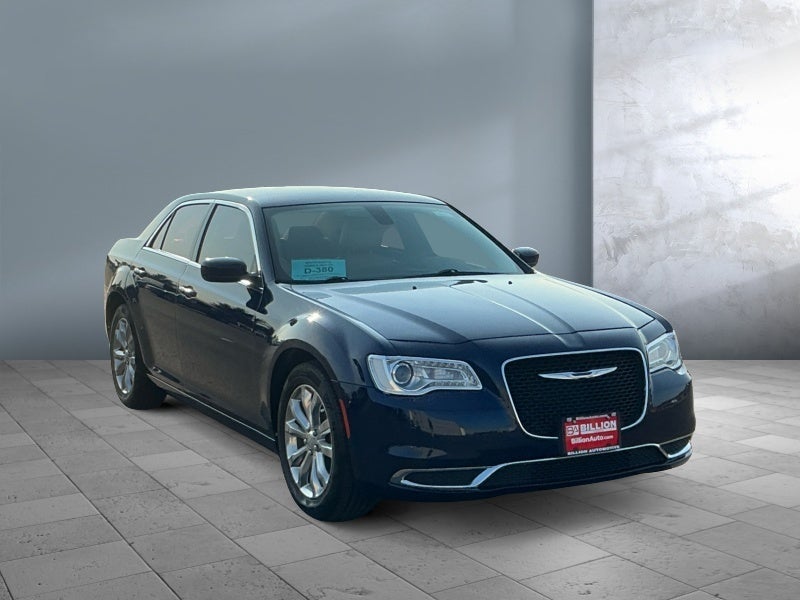 2017 Chrysler 300 Limited