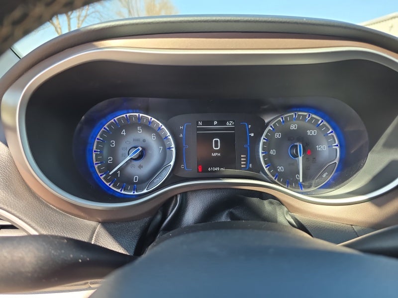 2022 Chrysler Voyager LX