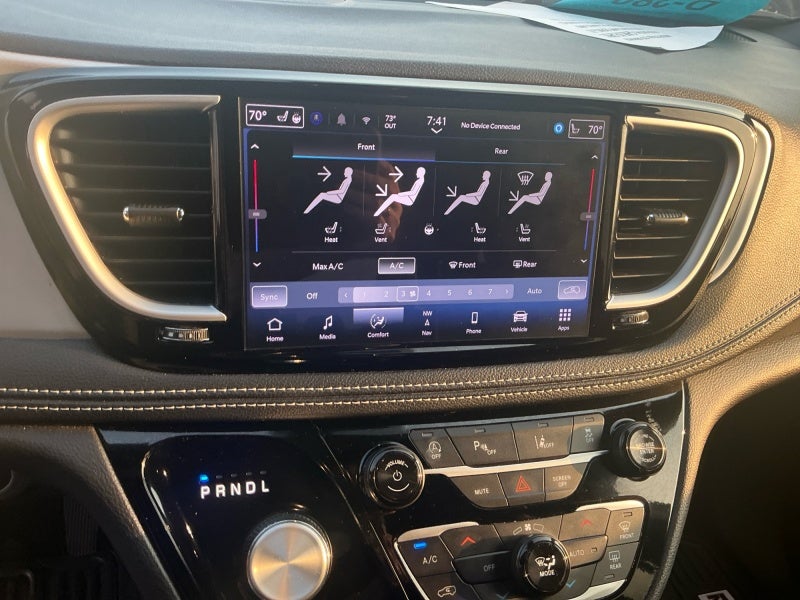 2025 Chrysler Pacifica Limited