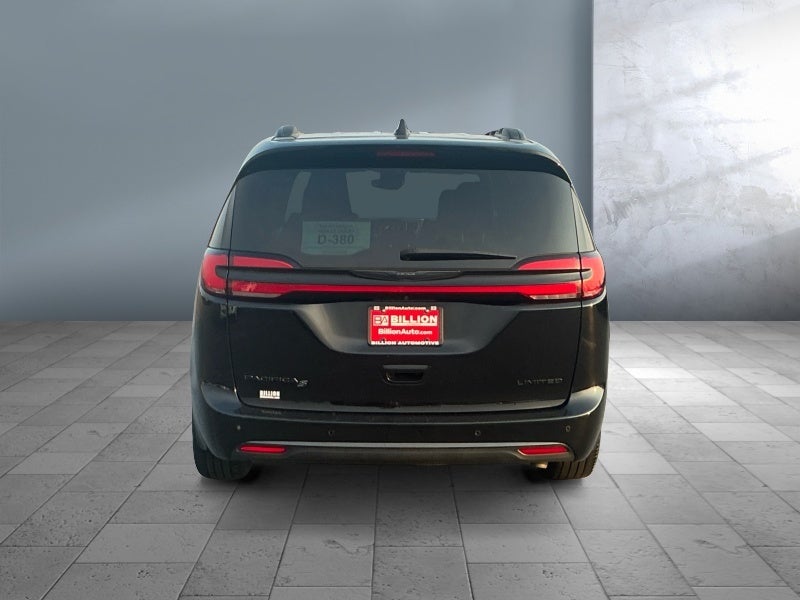 2025 Chrysler Pacifica Limited