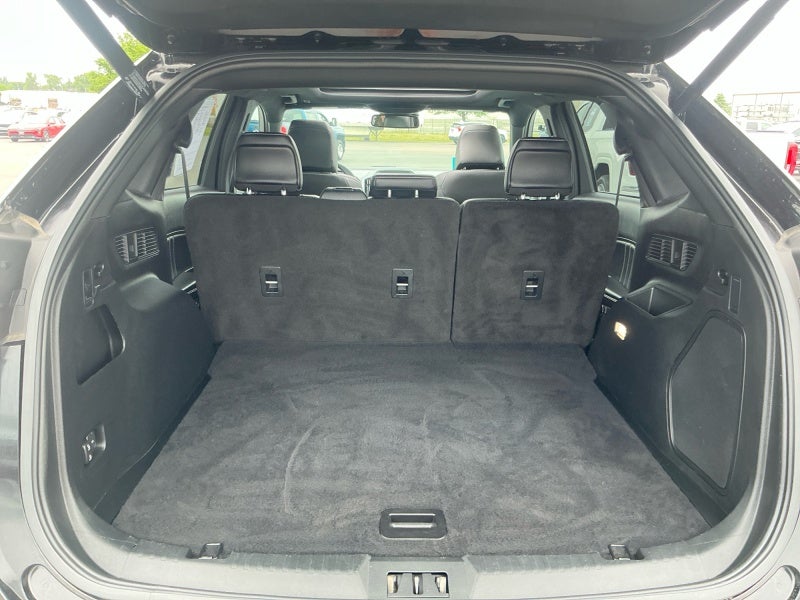 2022 Ford Edge ST