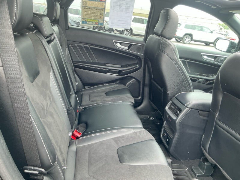 2022 Ford Edge ST
