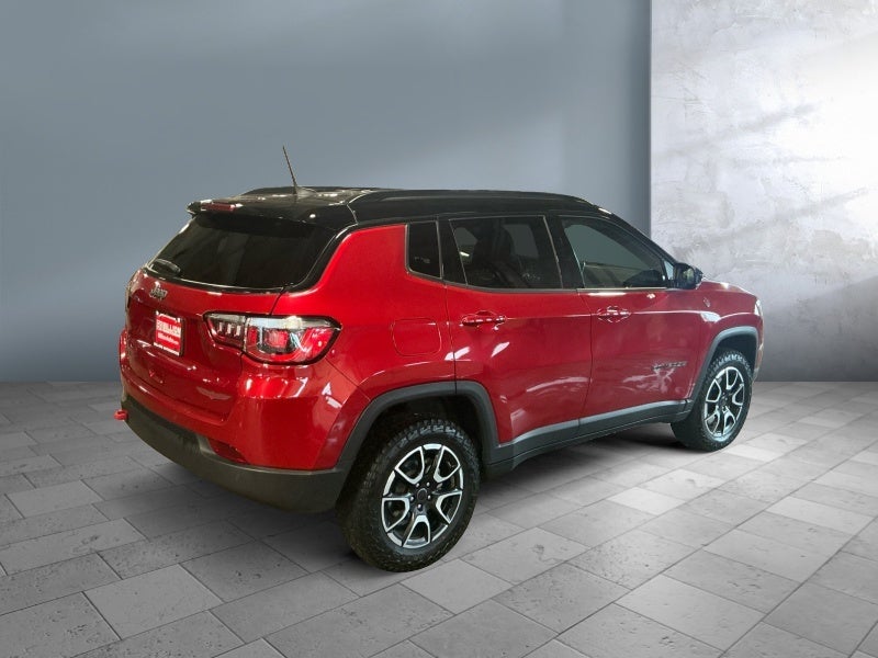 2025 Jeep Compass Trailhawk
