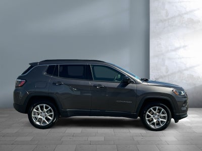 2024 Jeep Compass Latitude Lux