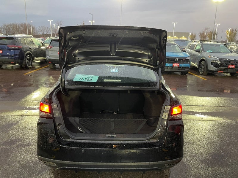 2025 Nissan Versa SR