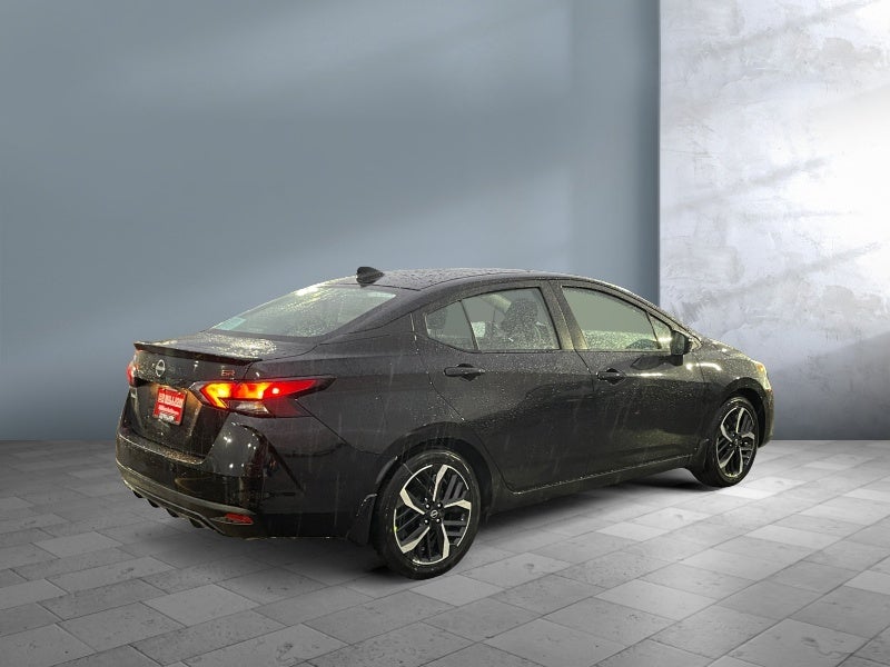 2025 Nissan Versa SR