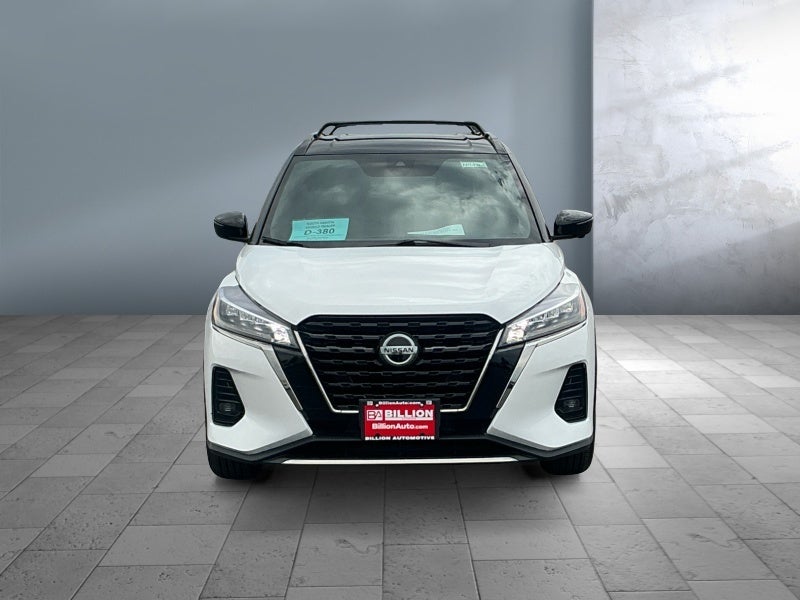 2021 Nissan Kicks SR