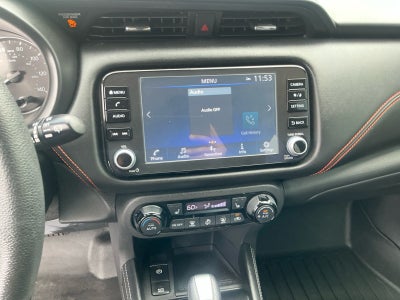 2021 Nissan Kicks SR