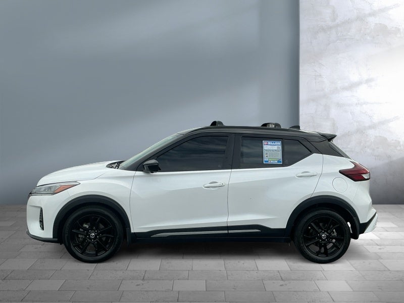 2021 Nissan Kicks SR