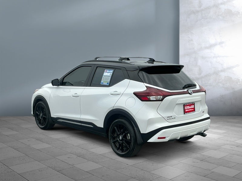 2021 Nissan Kicks SR