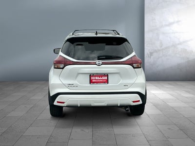 2021 Nissan Kicks SR