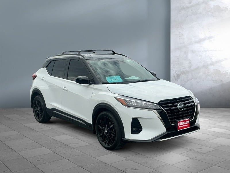 2021 Nissan Kicks SR