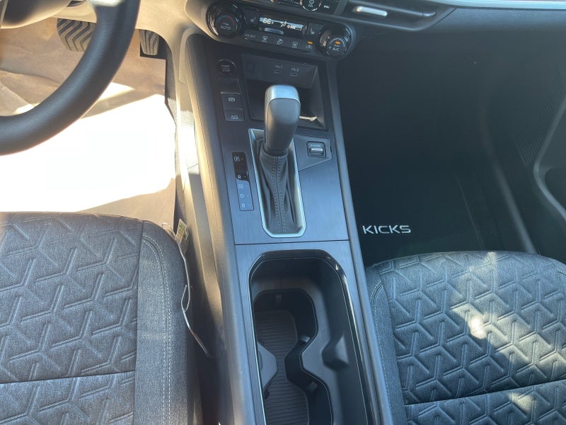 2027 Nissan Kicks SV