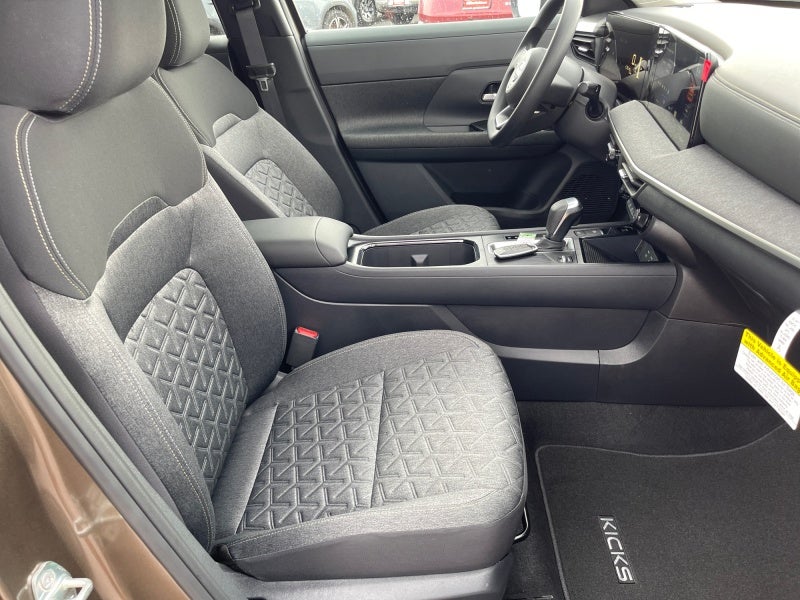 2027 Nissan Kicks SV