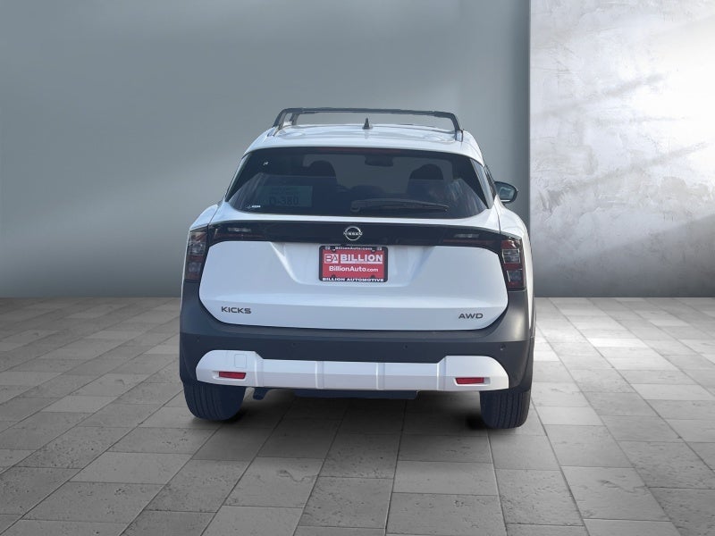 2026 Nissan Kicks SV