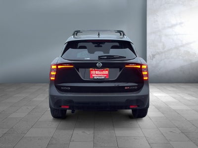 2025 Nissan Kicks SR