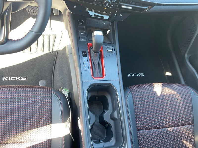 2027 Nissan Kicks SR