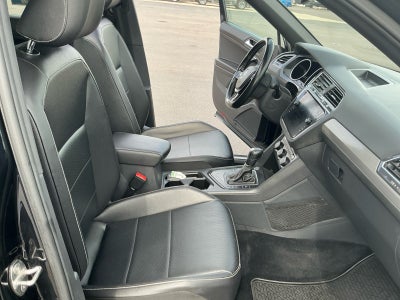 2021 Volkswagen Tiguan SE R-Line Black
