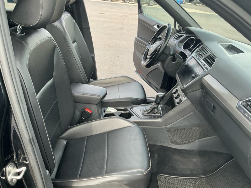 2021 Volkswagen Tiguan SE R-Line Black
