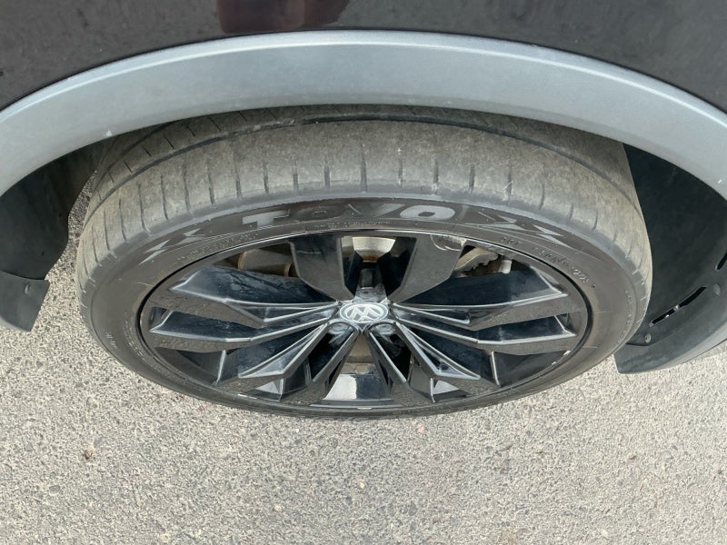 2021 Volkswagen Tiguan SE R-Line Black