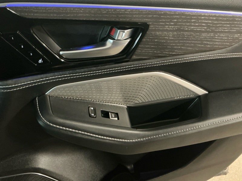 2023 Acura MDX w/Advance Package