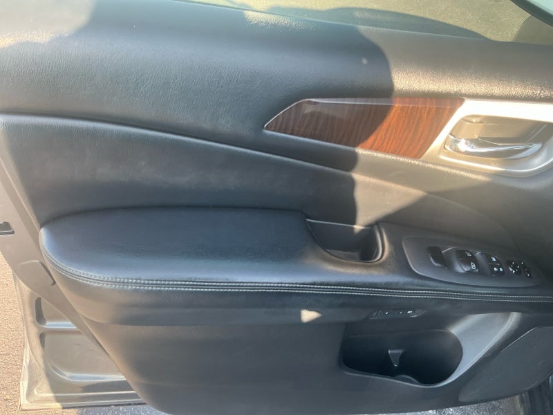 2013 Nissan Pathfinder SL