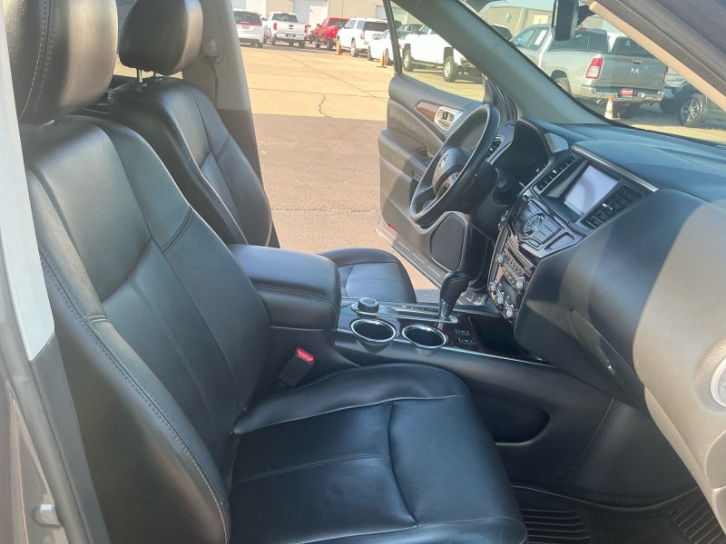 2013 Nissan Pathfinder SL
