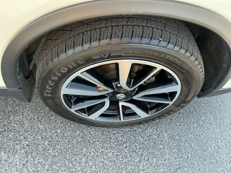 2020 Nissan Rogue SL