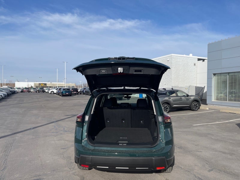 2026 Nissan Rogue Dark Armor™