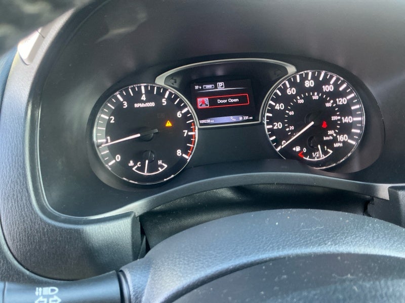 2017 Nissan Pathfinder SV