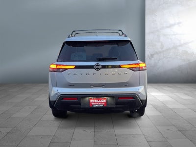 2025 Nissan Pathfinder SV