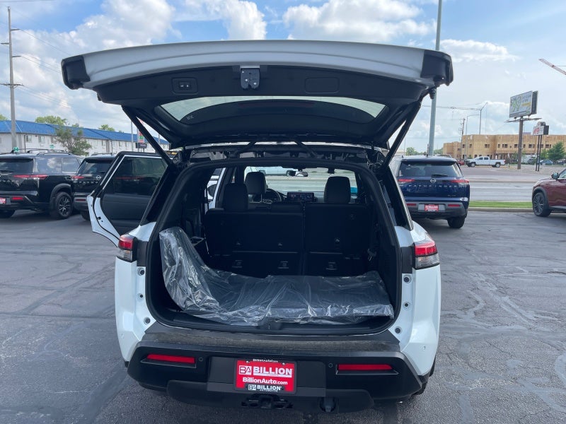 2026 Nissan Pathfinder Rock Creek®
