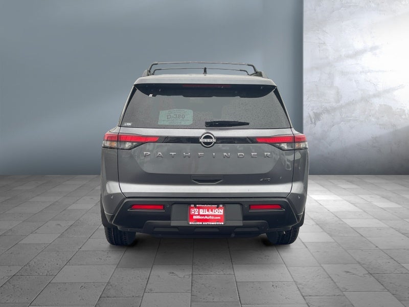 2026 Nissan Pathfinder SV