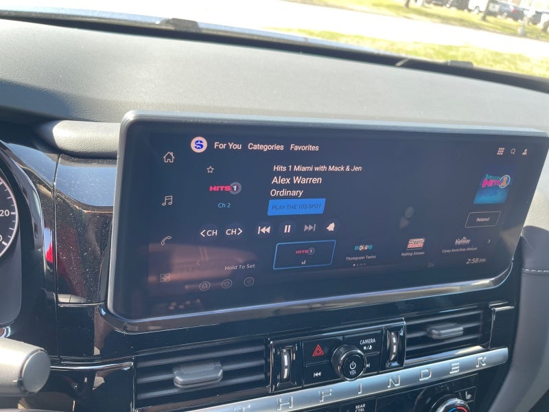 2026 Nissan Pathfinder SV