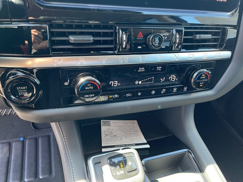 2026 Nissan Pathfinder SV