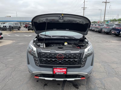 2026 Nissan Pathfinder SV
