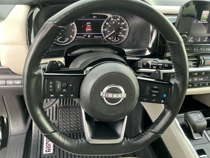 2024 Nissan Pathfinder SL
