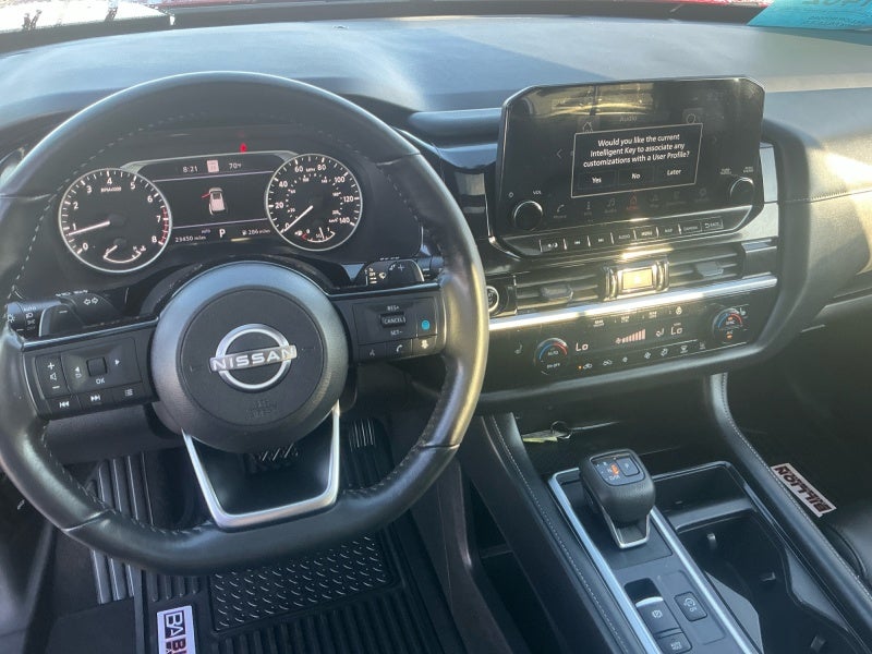 2023 Nissan Pathfinder SL