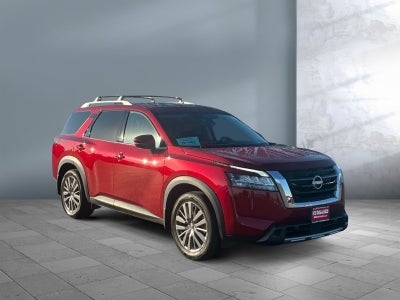 2023 Nissan Pathfinder SL